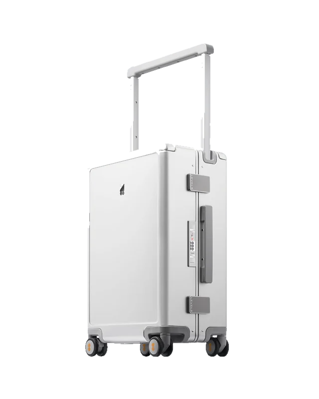 Level8 Carry-on